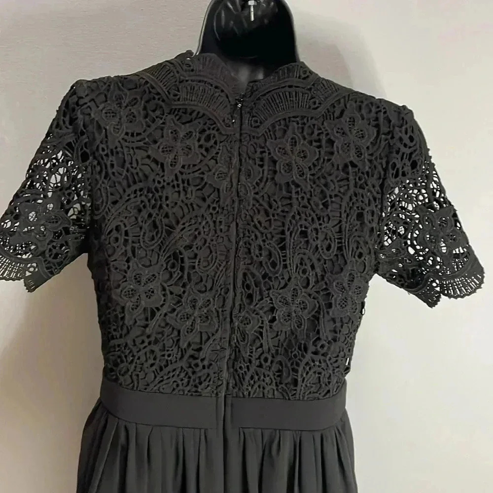 🛑Sold🛑 Lulu’s Black Lace Dress- Small - Picture 10 of 12